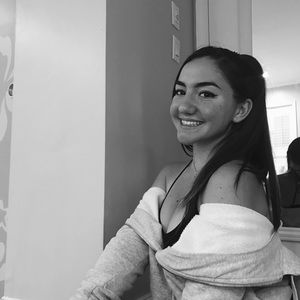 Meet your Posher, Jolie